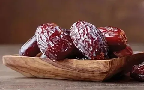 راهنمای خرید خرمای پیارم صادراتی + قیمت عالی